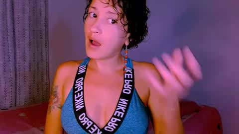 Snapshot of sofia_mark20 chatting on September 2025 10:04:01 PM Sofia  online show from September 2025 10:04:01 PM
