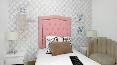 sofia_martinez9 online show from July 2026 07:20:02 PM