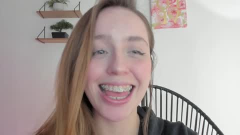     online show from January 2025 02:43:02 AM