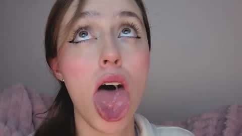     online show from November 2025 03:51:02 AM