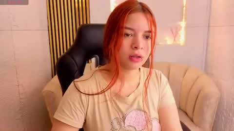 sofia_red_cn online show from June 2026 01:17:02 PM
