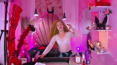 Snapshot of sofia_rosii chatting on December 2024 09:39:01 PM Sofia online show from December 2024 09:39:01 PM