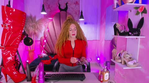 Snapshot of sofia_rosii chatting on December 2024 07:00:02 PM Sofia online show from December 2024 07:00:02 PM