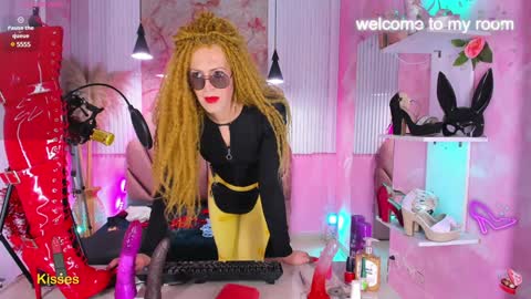 Snapshot of sofia_rosii chatting on December 2024 06:57:02 PM Sofia online show from December 2024 06:57:02 PM