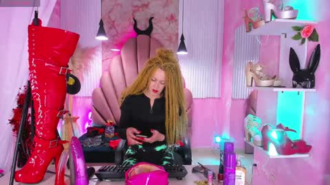 Snapshot of sofia_rosii chatting on December 2024 05:23:02 PM Sofia online show from December 2024 05:23:02 PM