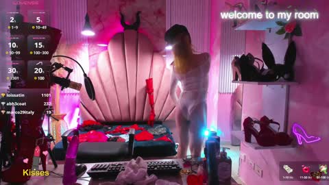 Snapshot of sofia_rosii chatting on December 2024 10:45:01 AM Sofia online show from December 2024 10:45:01 AM