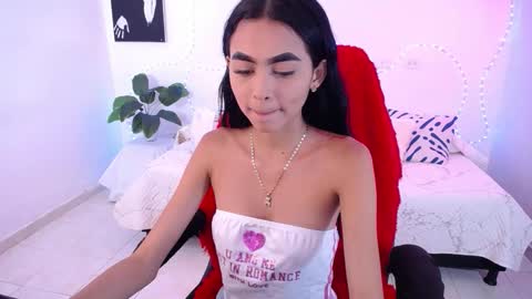 Snapshot of sofia_tgn chatting on February 2026 06:26:02 PM sofia_tgn online show from February 2026 06:26:02 PM