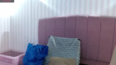 Sofa online show from February 2025 12:02:02 PM