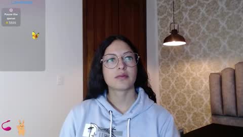 Sofa online show from September 2025 11:11:01 AM