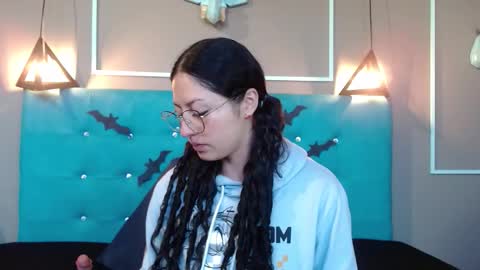 Sofa online show from October 2025 11:07:02 AM