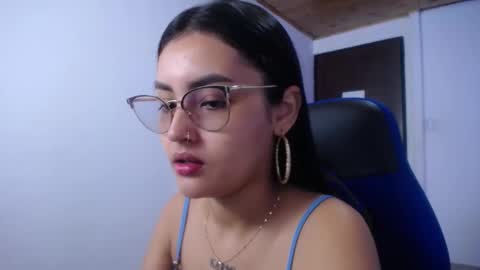 Sofia online show from October 2025 12:26:02 PM