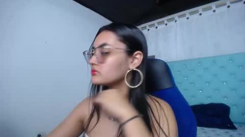 Sofia online show from October 2025 12:38:01 PM