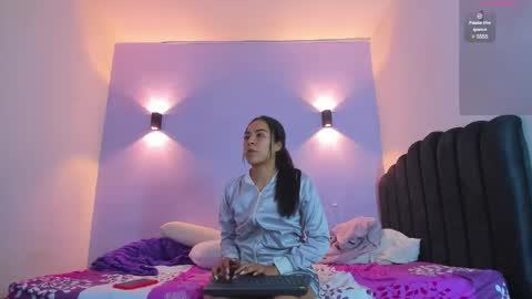 Snapshot of sofiaclaus_19 chatting on January 2025 05:20:02 AM Sofia online show from January 2025 05:20:02 AM