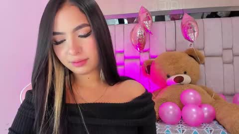 Sofia  online show from February 2025 11:54:01 AM
