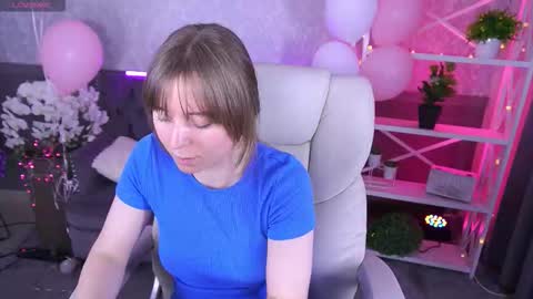 Snapshot of sofialuxuryy chatting on February 2026 03:43:01 PM SofiaLuxuryy online show from February 2026 03:43:01 PM