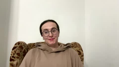 Sofia online show from March 2026 04:43:01 PM