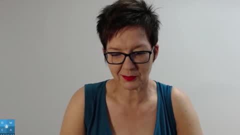 Snapshot of sofie_velvet chatting on September 2025 06:04:02 AM Sofie Velvet online show from September 2025 06:04:02 AM