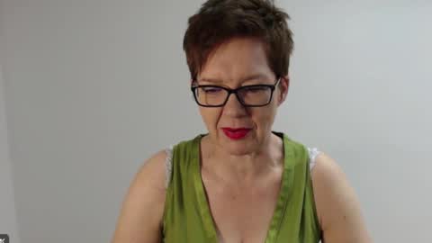 Sofie Velvet online show from January 2026 07:01:02 AM