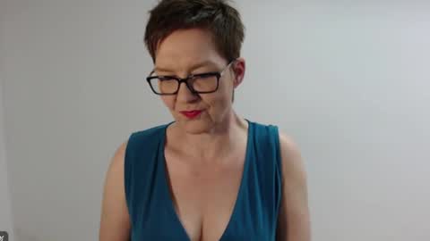 Sofie Velvet online show from February 2026 03:16:02 PM