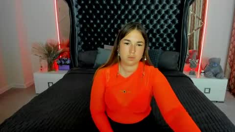 Snapshot of sofii_darling chatting on July 2026 04:33:01 PM sofii_darling online show from July 2026 04:33:01 PM