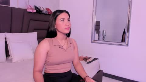 Snapshot of sofiperez_ chatting on September 2025 11:26:01 AM online show from September 2025 11:26:01 AM