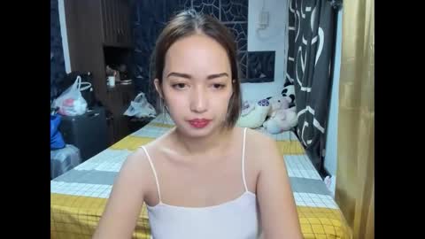 Snapshot of soft_angel8 chatting on November 2025 01:53:02 PM Angel online show from November 2025 01:53:02 PM