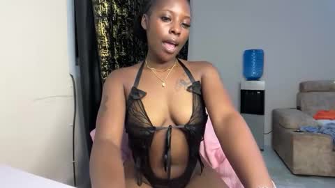 soft_nicole online show from April 2026 06:57:01 PM