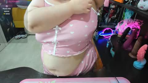 Sofie online show from December 2025 03:12:03 AM