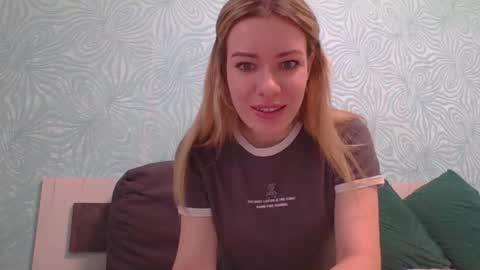 softy_aura online show from March 2026 07:55:02 AM