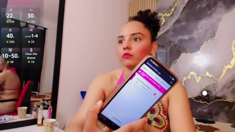 Sol Latiana online show from May 2026 12:13:01 PM