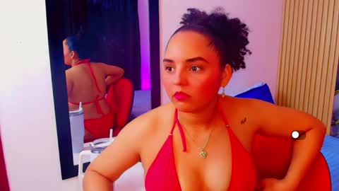 Sol Latiana online show from May 2026 02:02:01 PM