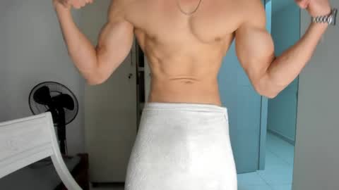 sola_enzo online show from June 2026 07:42:01 PM