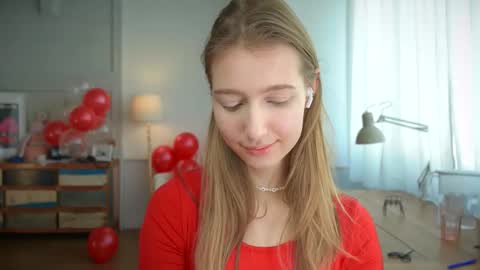 Bella online show from February 2025 12:03:02 PM