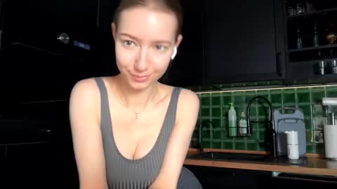 Bella online show from February 2026 03:51:02 AM