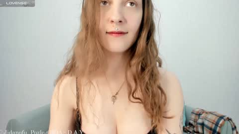 SolarAlice online show from January 2025 02:02:01 PM