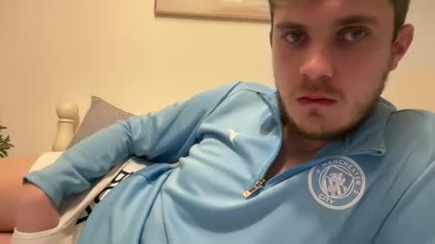 solobrit online show from March 2026 10:38:01 PM