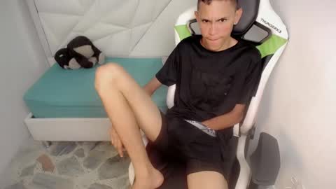ESTEBAN online show from May 2026 04:54:01 AM