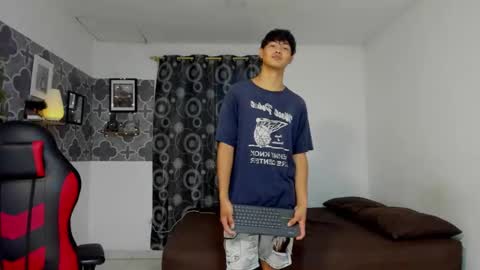 son_hades online show from November 2025 07:45:02 PM