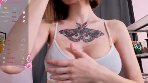 Sofia online show from October 2025 05:12:02 PM