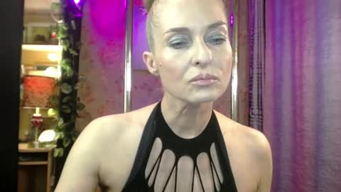 Snapshot of soniadance chatting on May 2026 02:11:01 PM Sonia online show from May 2026 02:11:01 PM
