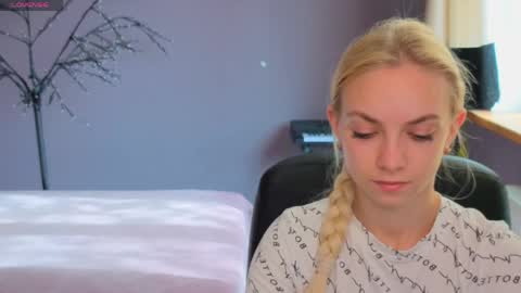 Sonya online show from May 2026 05:36:02 AM
