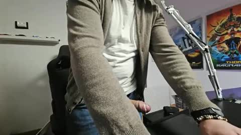 Snapshot of sonofw chatting on January 2025 07:29:01 PM sonofw online show from January 2025 07:29:01 PM