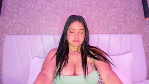 Snapshot of sophi_moon1 chatting on February 2025 03:12:02 AM Sofia online show from February 2025 03:12:02 AM