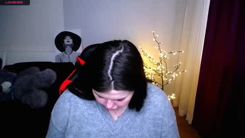 sophia__olsen online show from March 2025 06:27:01 AM