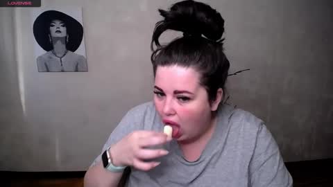 sophia__olsen online show from September 2025 05:41:01 AM