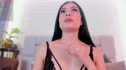 S O P H I A   online show from April 2026 11:58:01 PM