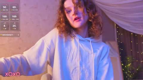 Snapshot of sophia_dreamy chatting on November 2025 01:44:01 AM Sophia online show from November 2025 01:44:01 AM