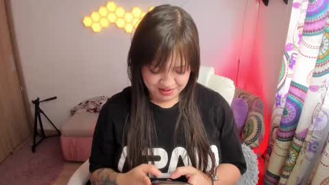 sophia_grants online show from November 2025 09:25:01 PM