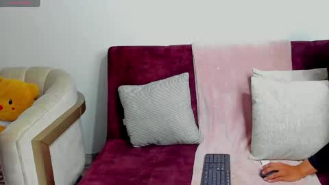 sophia CM online show from May 2026 11:45:02 PM
