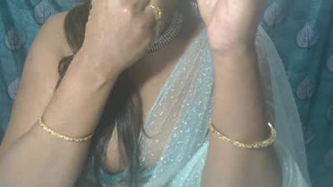 Snapshot of sophia_indian chatting on February 2025 09:26:02 AM Sophia Tamil online show from February 2025 09:26:02 AM